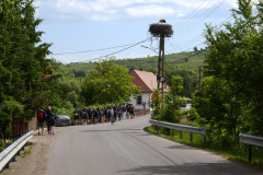 106